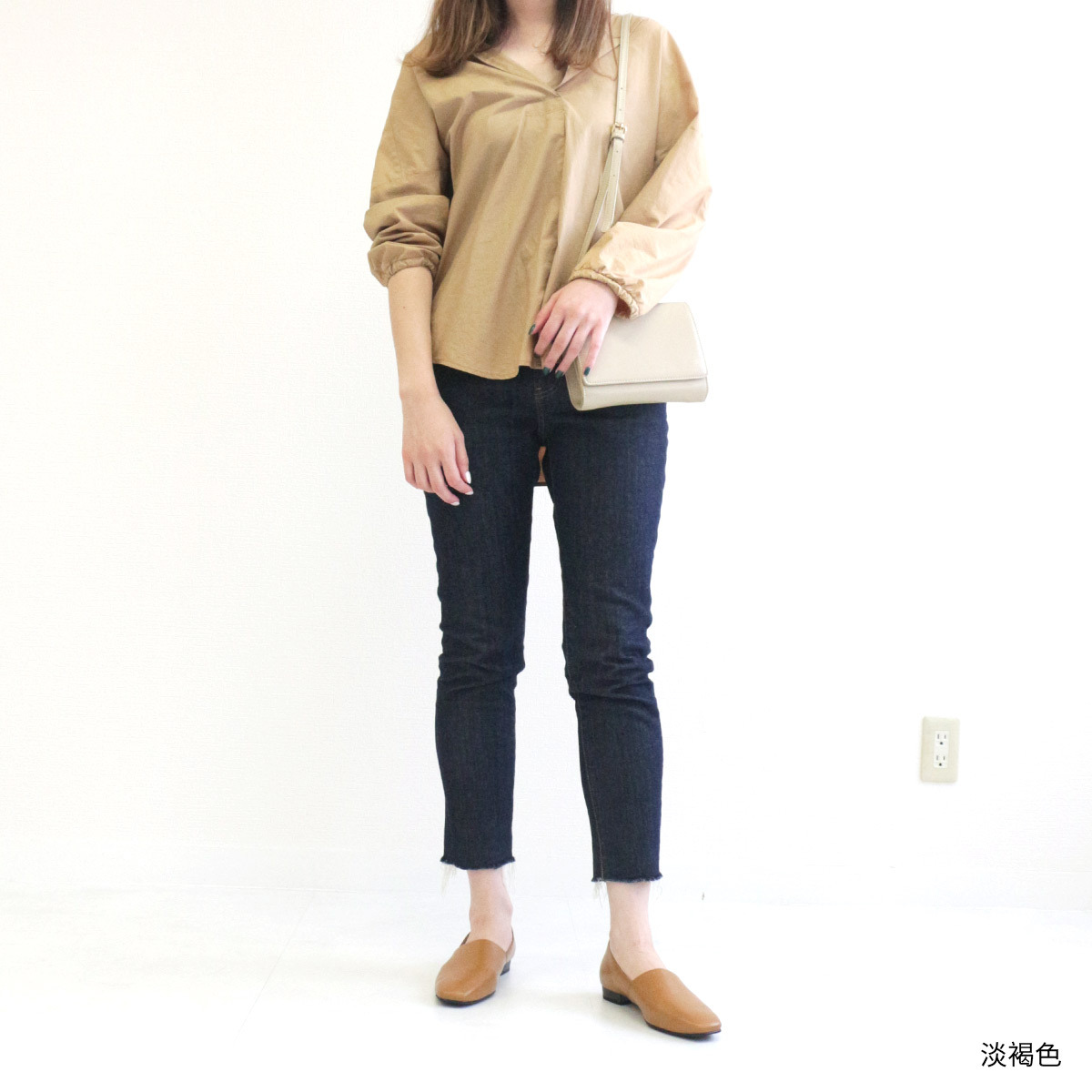 Ms. Jeune 女用側邊 V 形剪裁高跟鞋