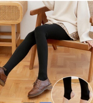 【1 piece】 Women's nylon velvet thickened bare leg artifact integrated tights (pure black stepping feet)