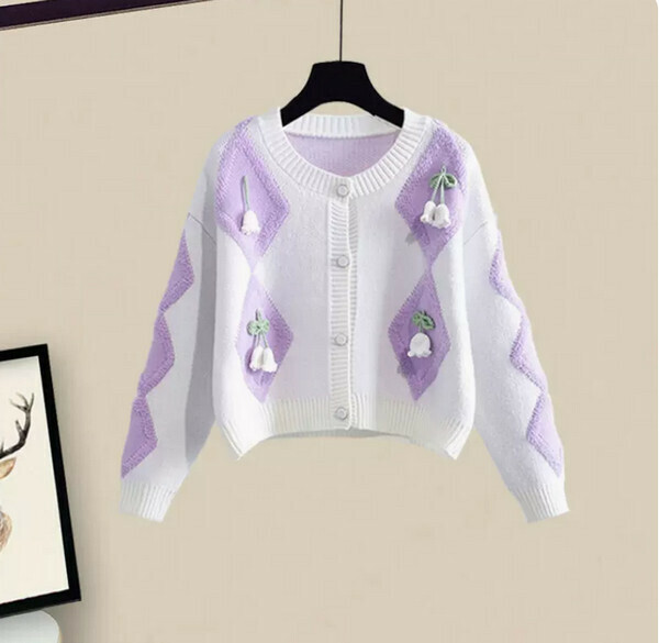 Fat sister covers the flesh and looks thin sweater (white) [M-4XL size] [Contact customer service to confirm the size after placing an order]