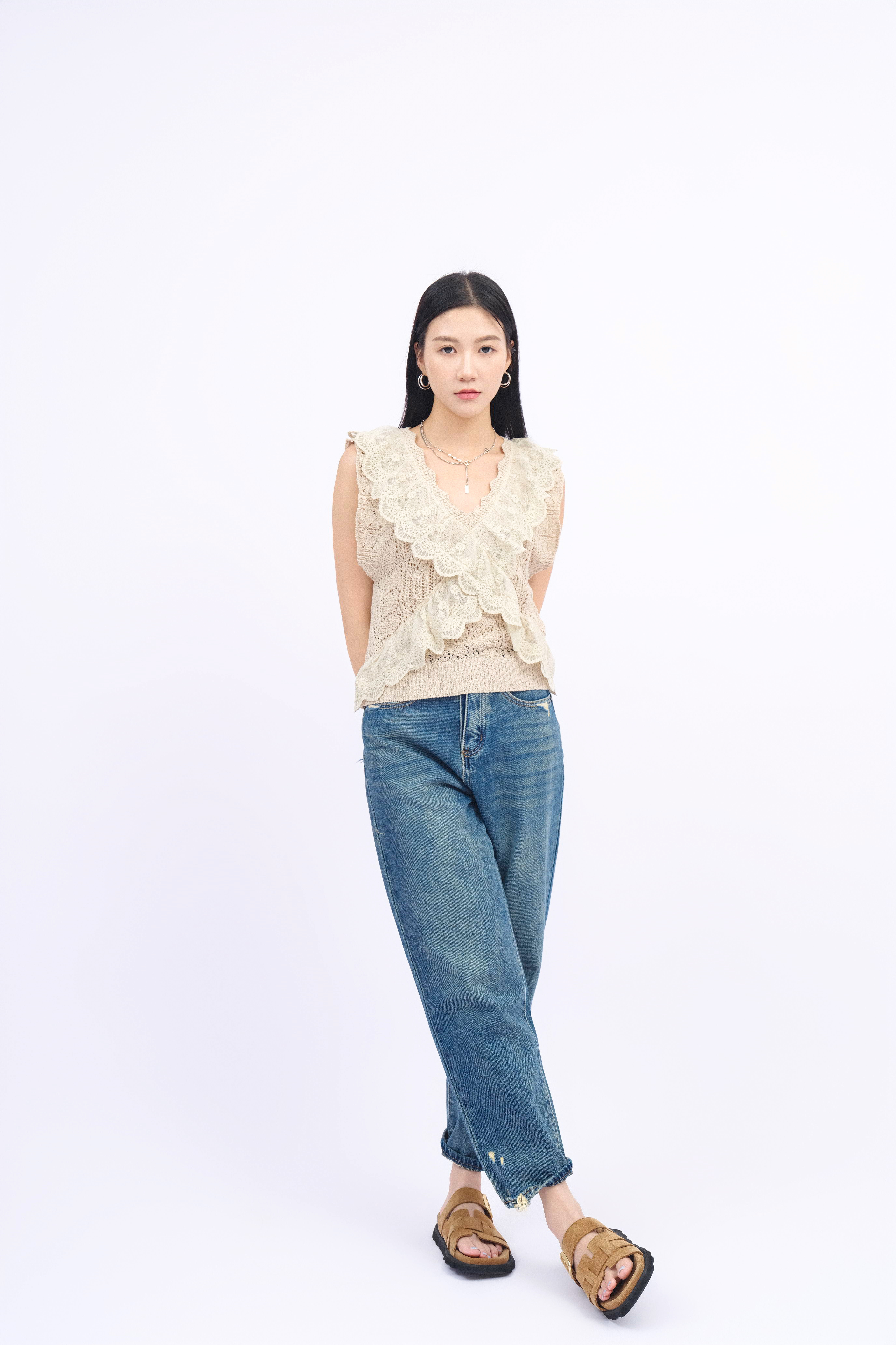 造型 1079（上衣＋牛仔褲）