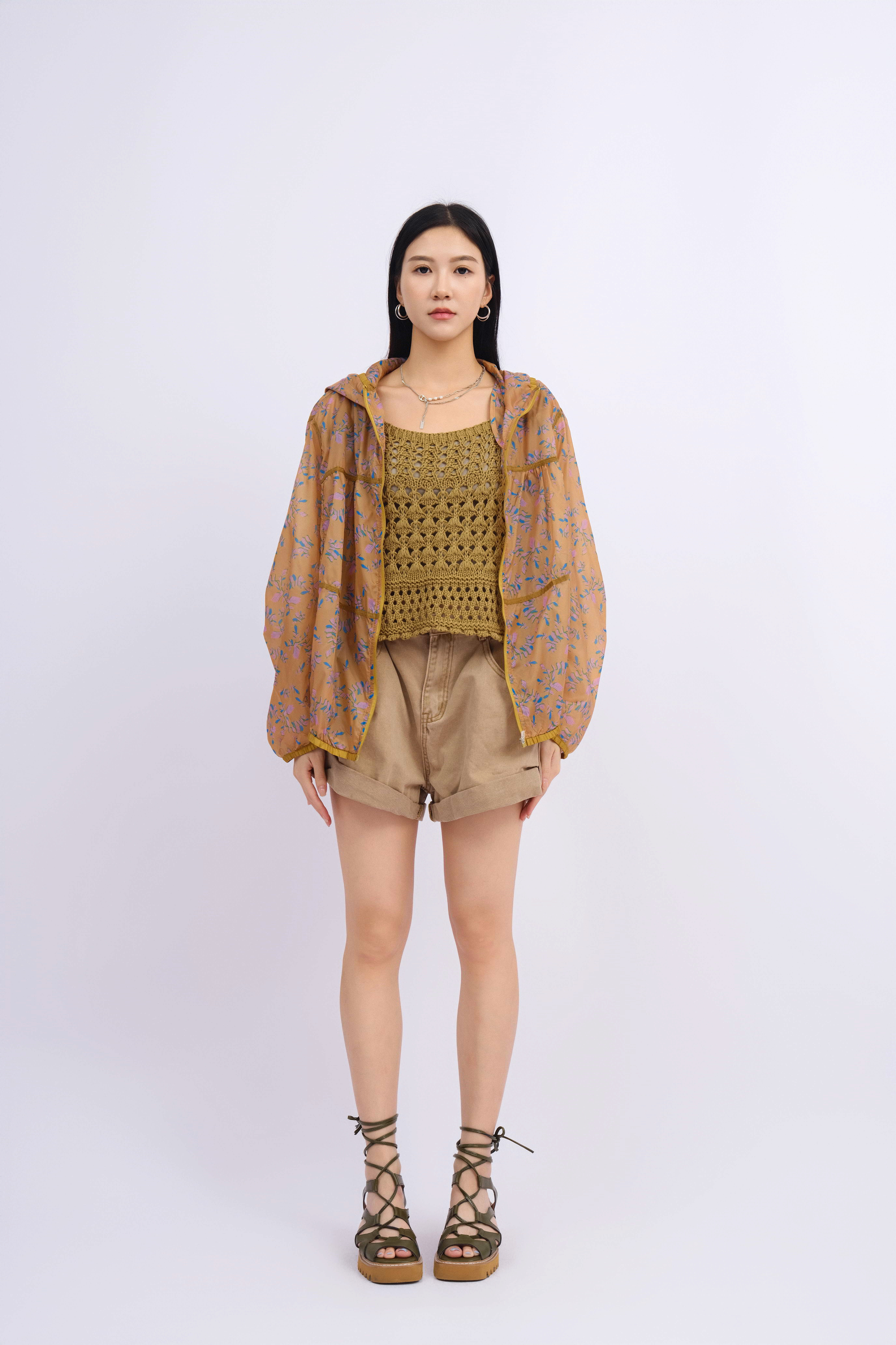 造型 1086（外套＋上衣＋短褲）