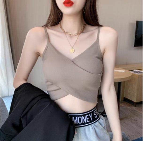 Camisoles are worn over and over and underneath cropped tops (khaki) (one size)】