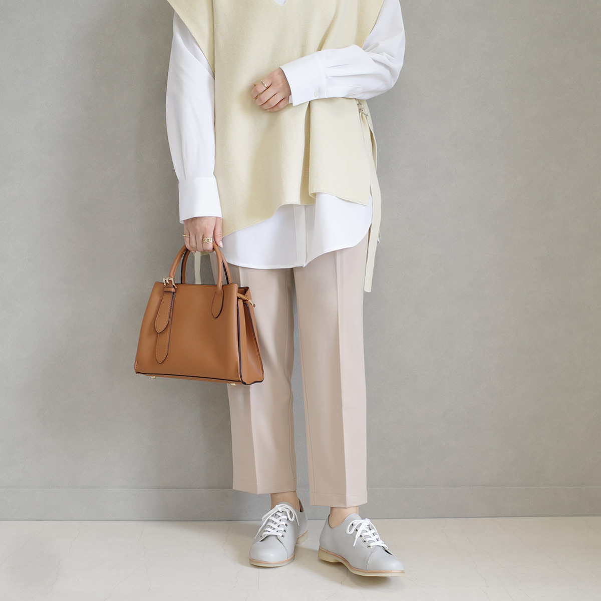 APROF 女用中性風格地球永續綁帶休閒鞋