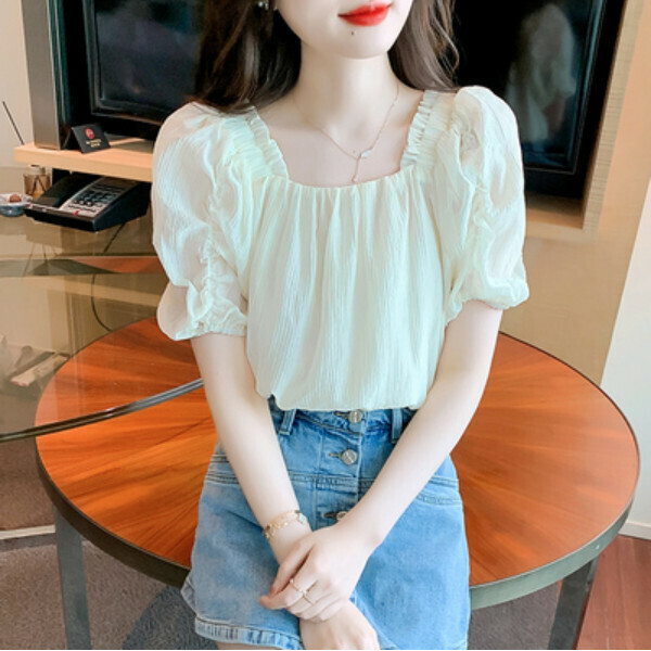 Pleated square-neck chiffon shirt (beige apricot) (size: S/M/L/XL/2XL) (contact customer service to confirm size after placing an order)】