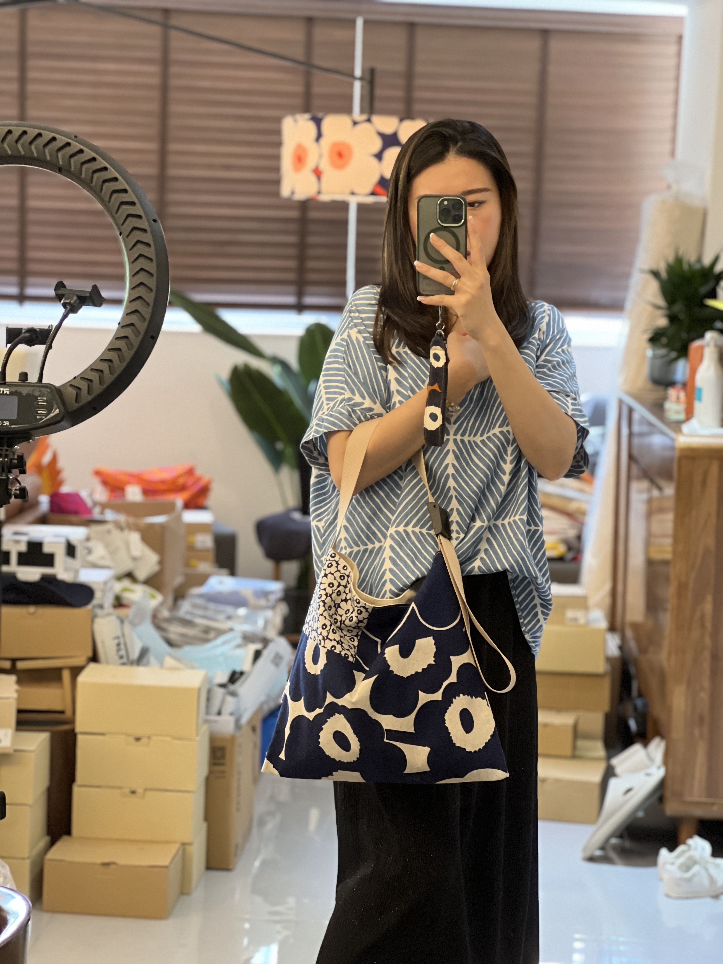 Emmmmmmade | Easy tote | marimekko Unikko 60th fabric | navy patchwork Unikko