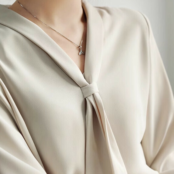 V-neck long-sleeved shirt women's spring and autumn (cream apricot [size S_L] (contact customer service to confirm the shipping size after placing an order)]