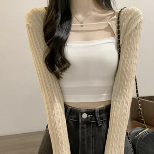 French over-the-shoulder blouse (apricot fit-all)