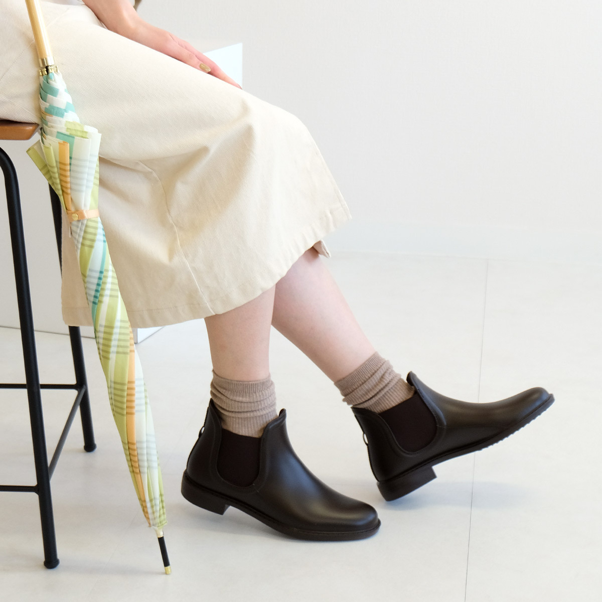 超好走女鞋側邊防雨短靴