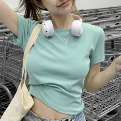 Crewneck crop top T-shirt (green one-size-fits-all)】