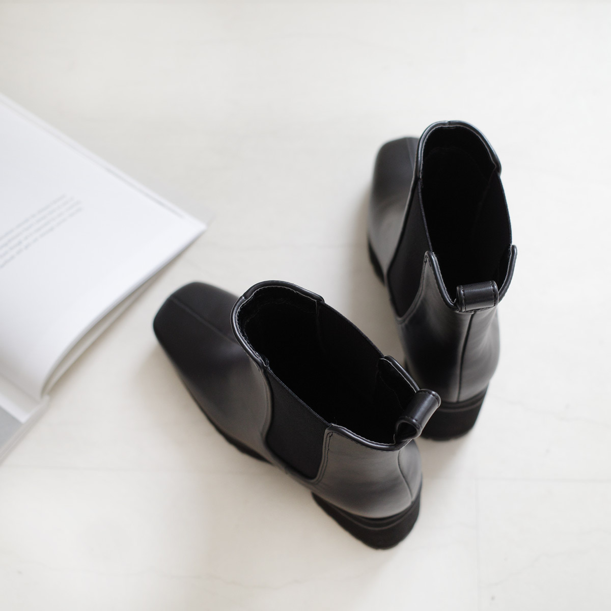 方頭彈性側邊切爾西靴 超好走女鞋