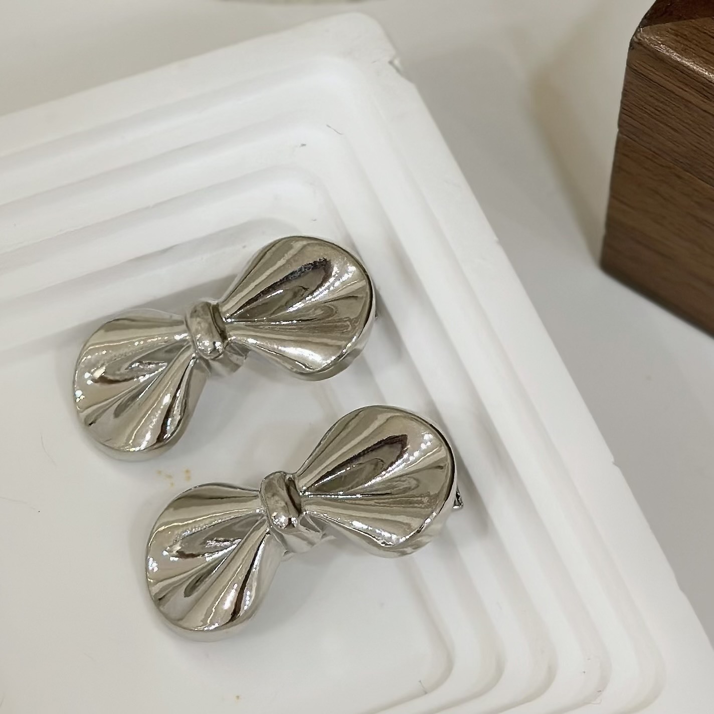 V43金屬蝴蝶結對夾（一組）