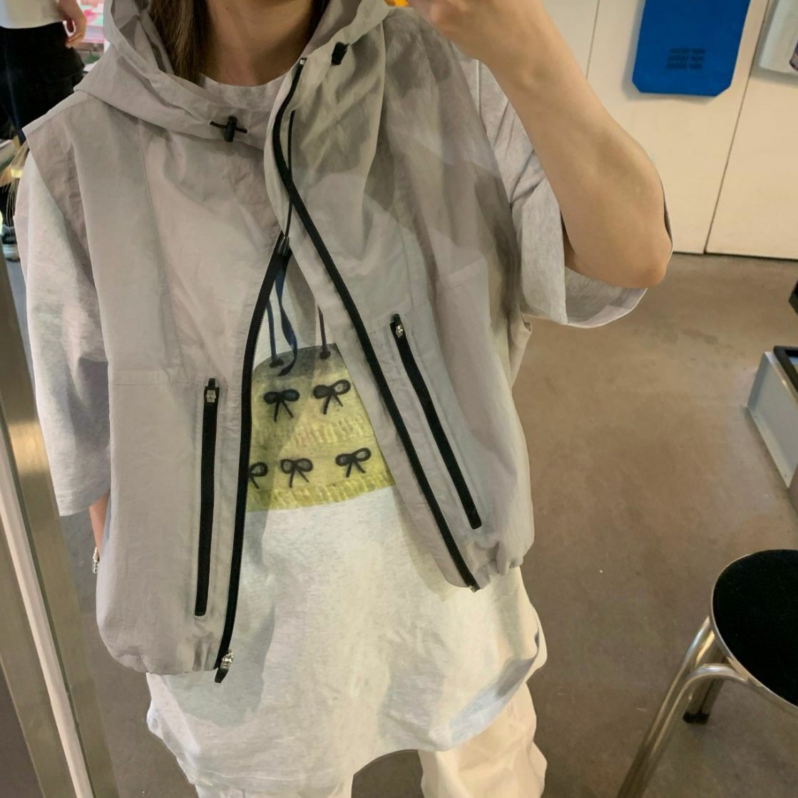 淨色連帽拉鍊短身背心褸 OREO-078V