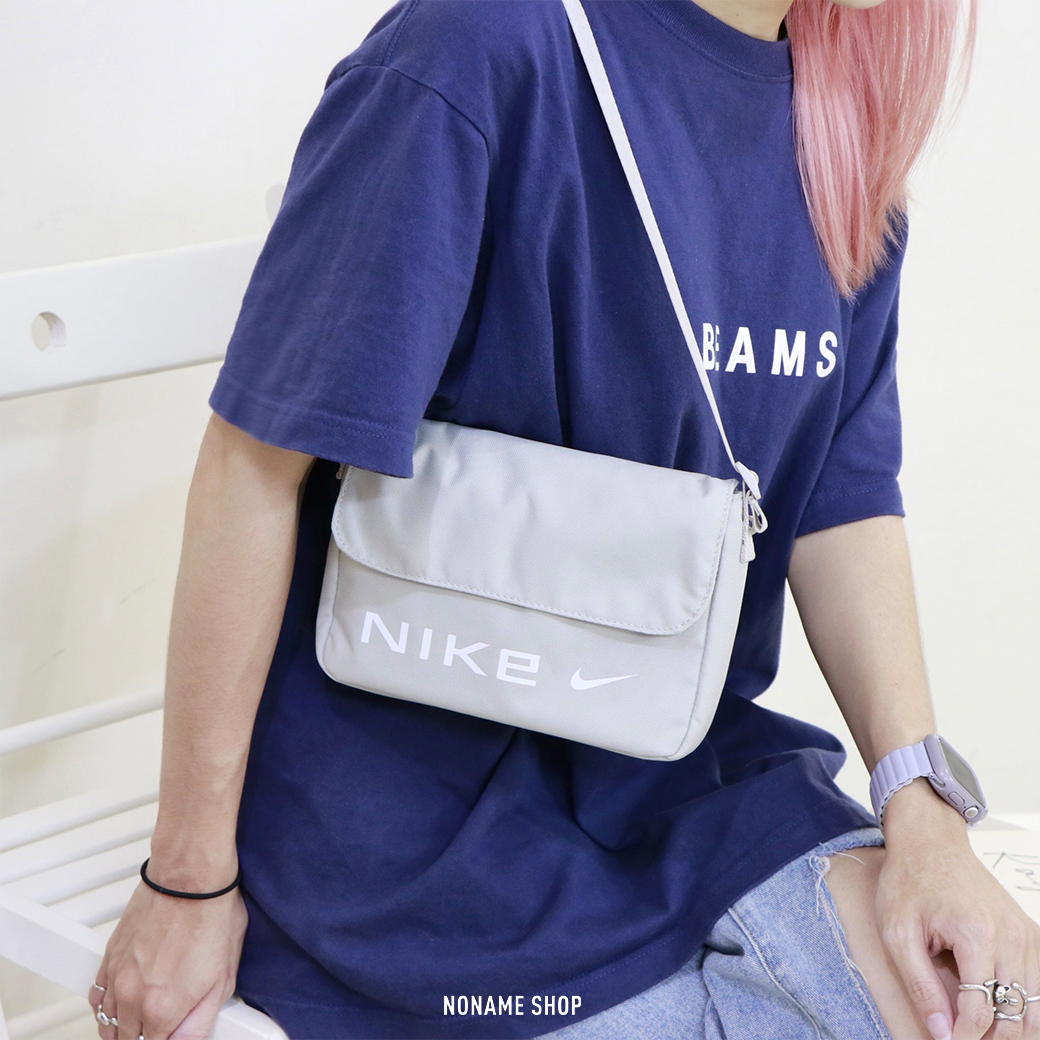 NIKE NSW FUTURA 字母LOGO 側背包