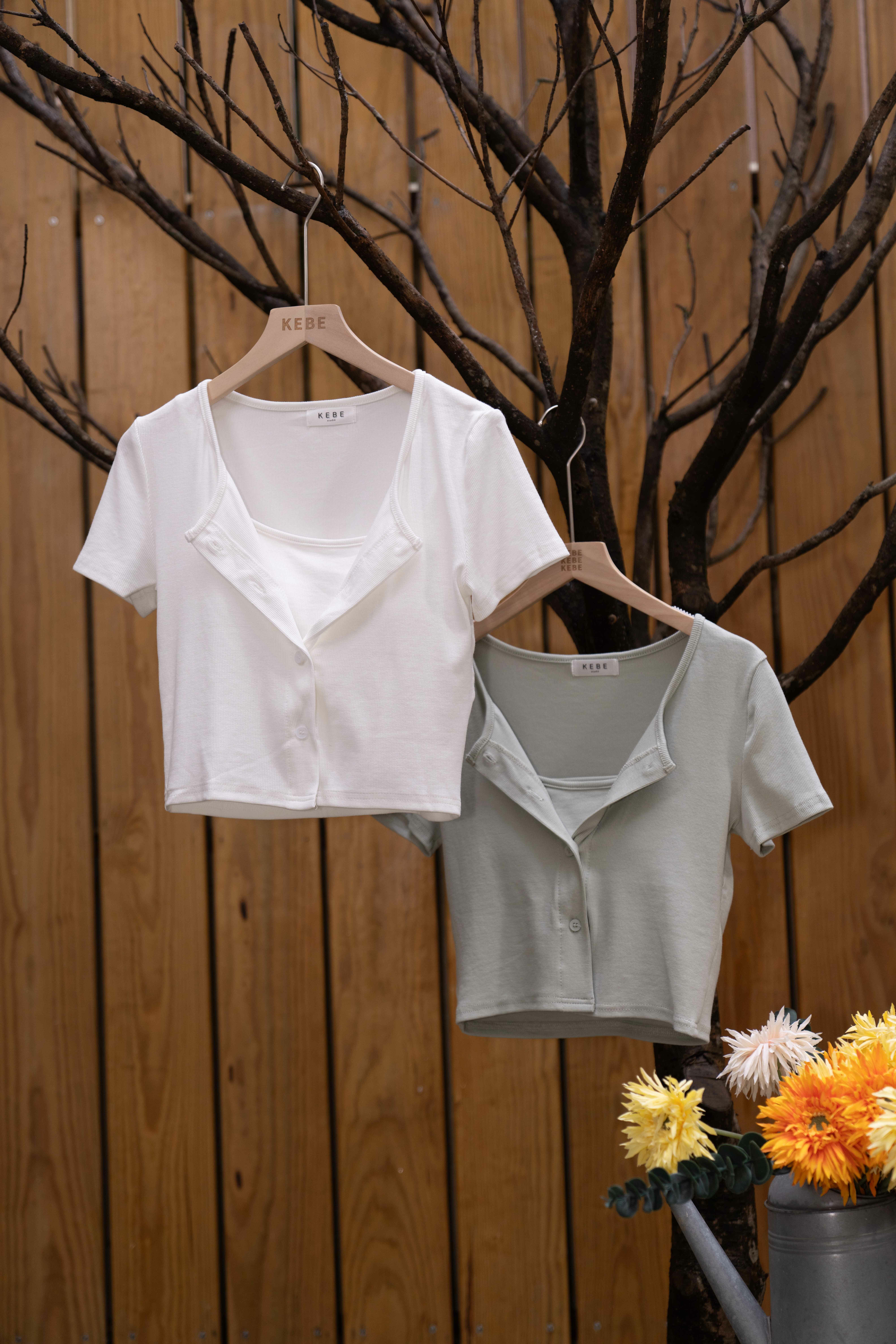 一件出片坑條罩衫+杯墊背心套裝