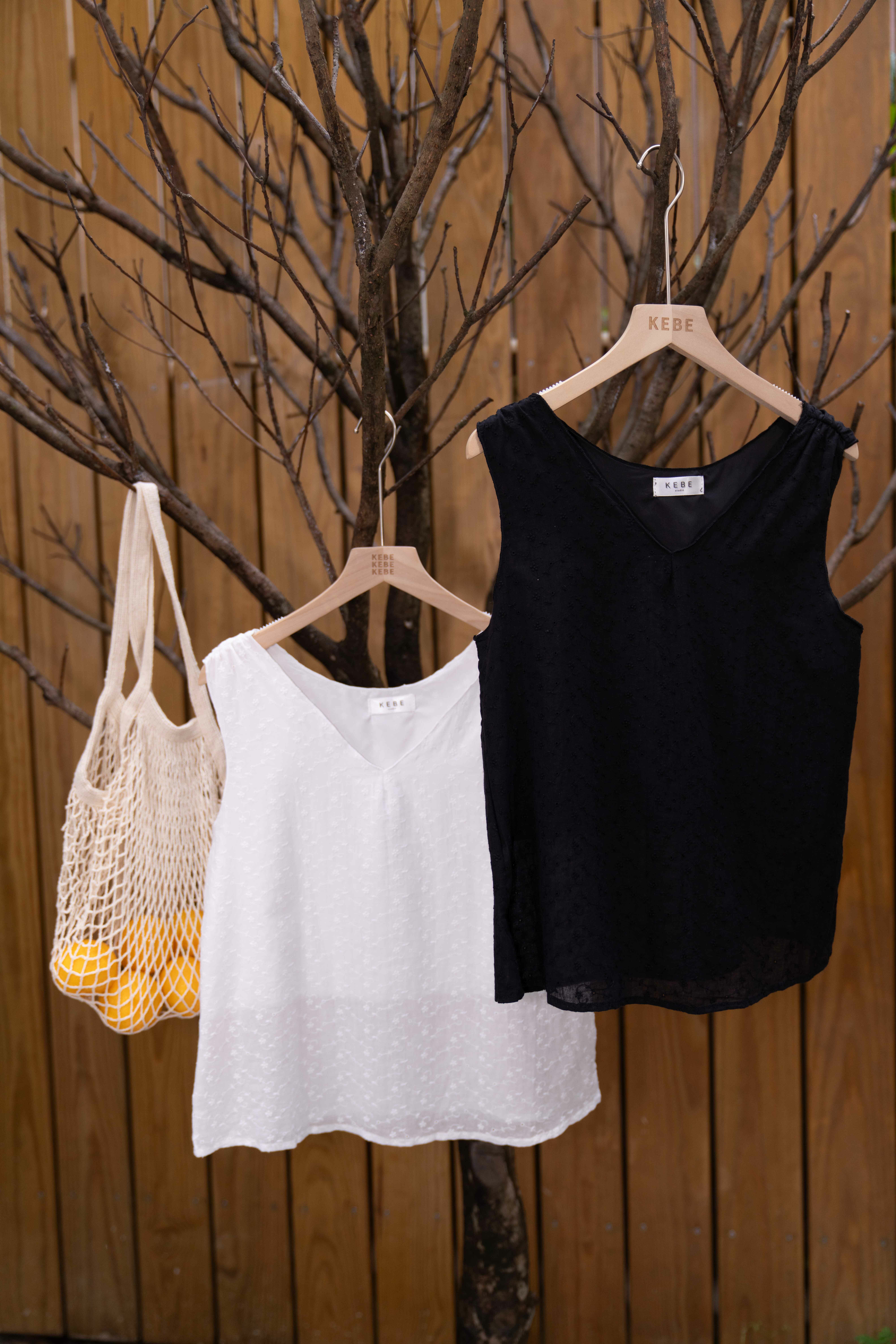 涼涼緹花V領背心