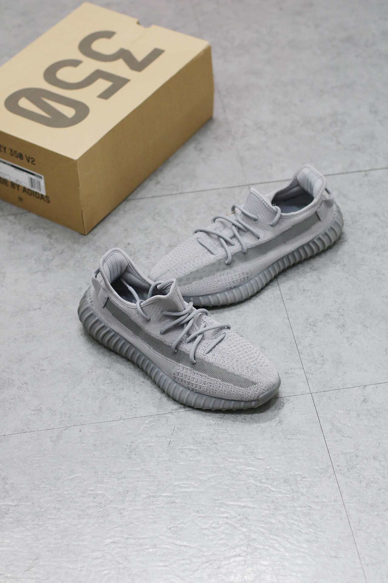 （預訂）Adidas Yeezy Boost 350 V2 Steel Grey   IF3219