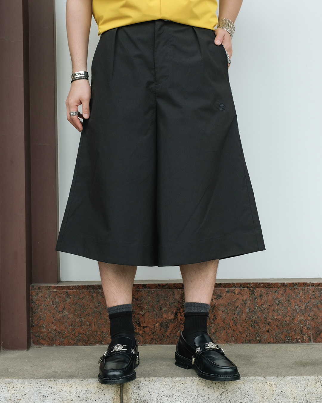 褲管強化 Ａ字輪廓造型七分褲－經典霧黑