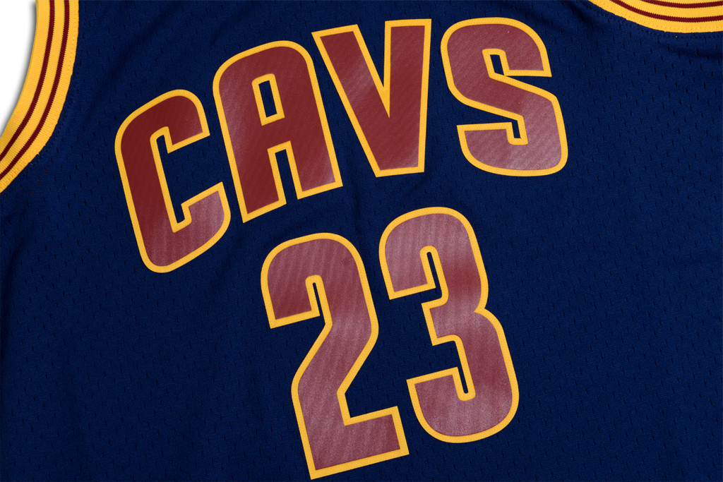 Mitchell & Ness 克里夫蘭騎士隊 LeBron James 2015-2016 復刻 Swingman 球衣