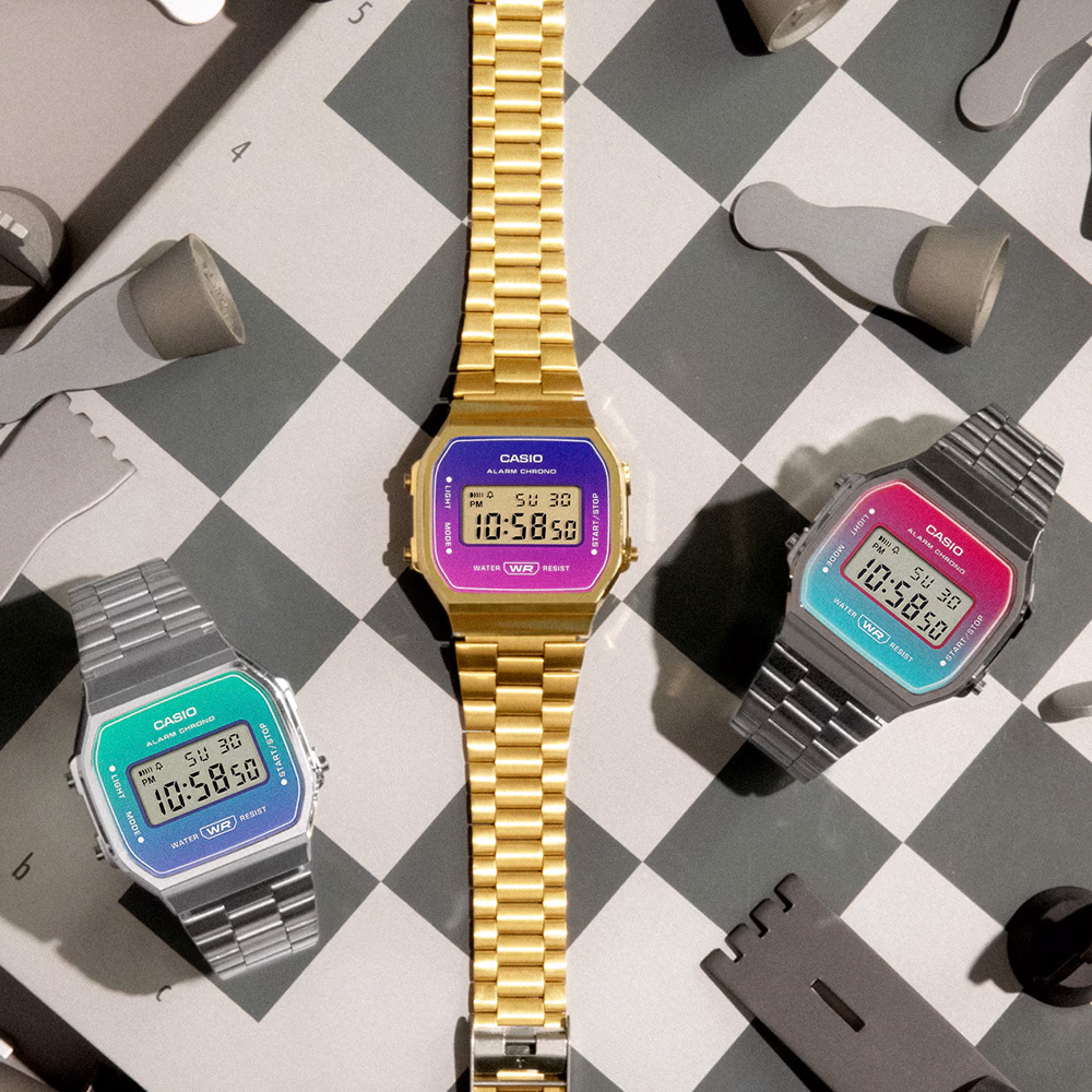 【CASIO 卡西歐】A168WERB A168WERG 復古時尚 炫彩漸層虹藍 美式青春獨特個性 中性 電子錶 手錶