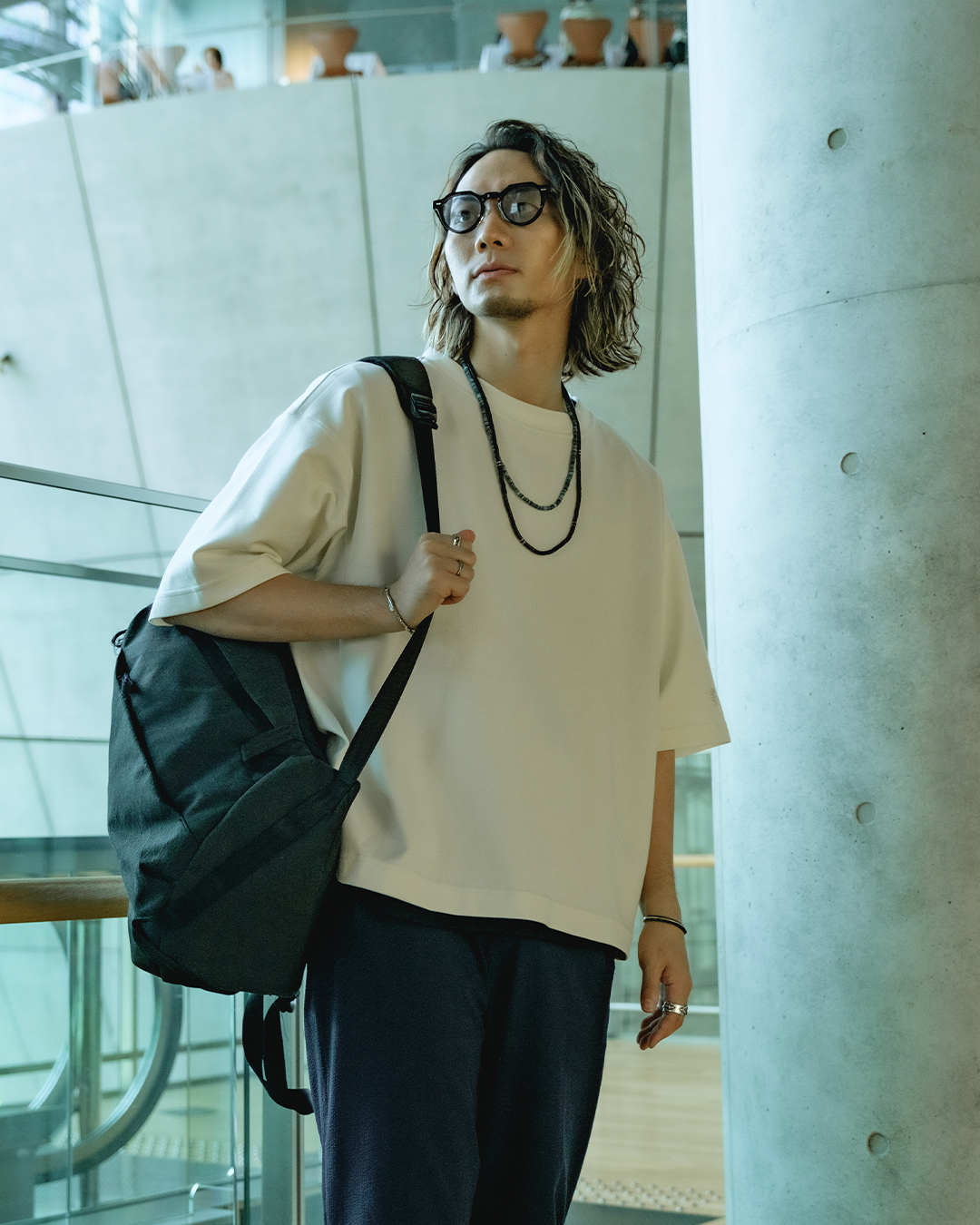 接觸冷感 微短版 側裁片設計oversize重磅上衣－乾淨白 (男女皆可)