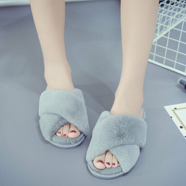 Open toe crossover flip-flops (size 36-41) (please contact customer service to confirm the size and color of the shipment after placing an order)