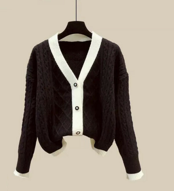 Knitted cardigan sweater (black) [M-4XL size] [Contact customer service to confirm size after placing an order]