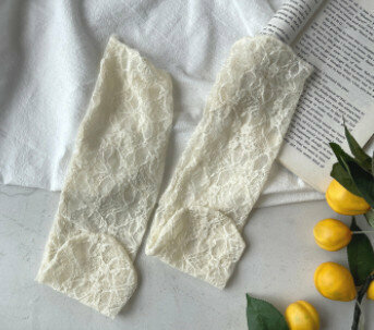 【3 pairs】Women's Lace Pile Stockings (Apricot)