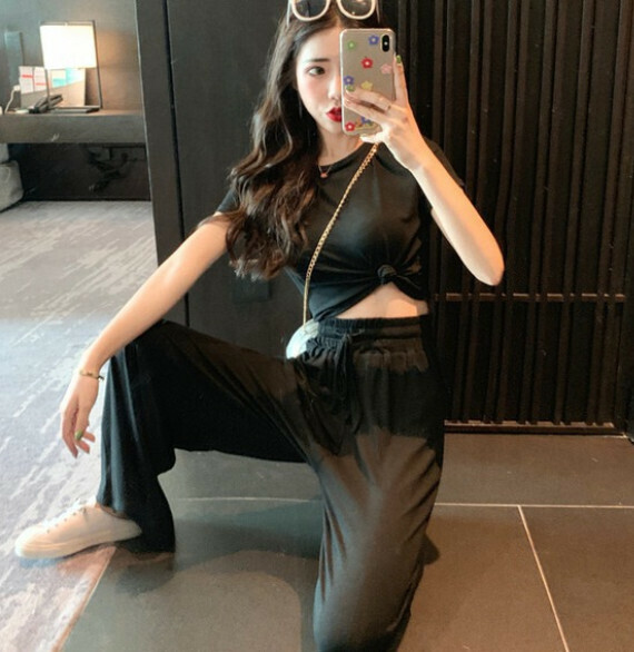 Solid color slim short cropped belly button set [black] (size: S-XL) (contact customer service to confirm the shipping size after placing an order)]