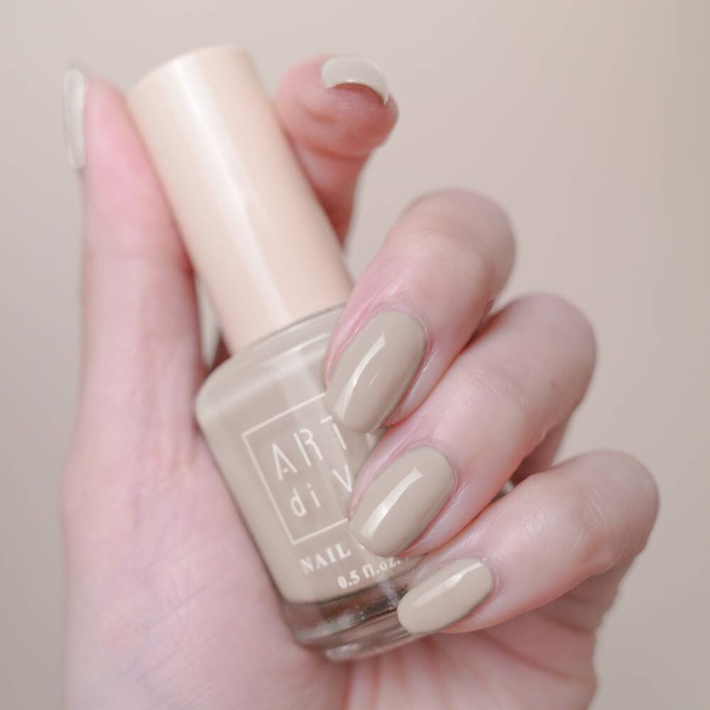 ARTiS di Voce 彩色指甲油 LC133