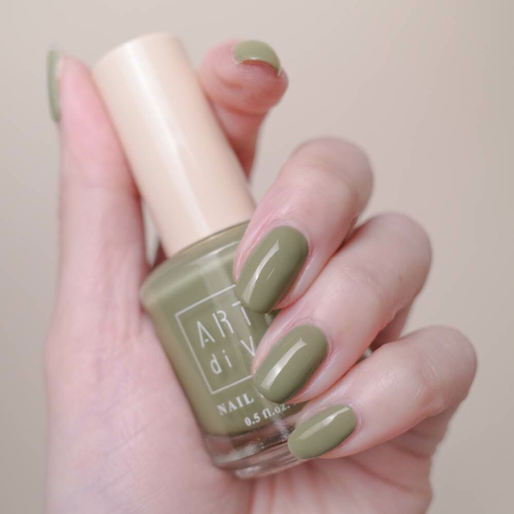 ARTiS di Voce 彩色指甲油 LC117