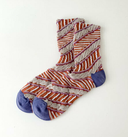 【3 pairs】Women's retro trend style mid-rise socks (pink vintage)