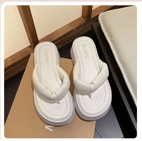 Thick-soled flip-flops (white upgrade/35-40 sizes) (contact customer service to confirm the shipping size after placing an order)】