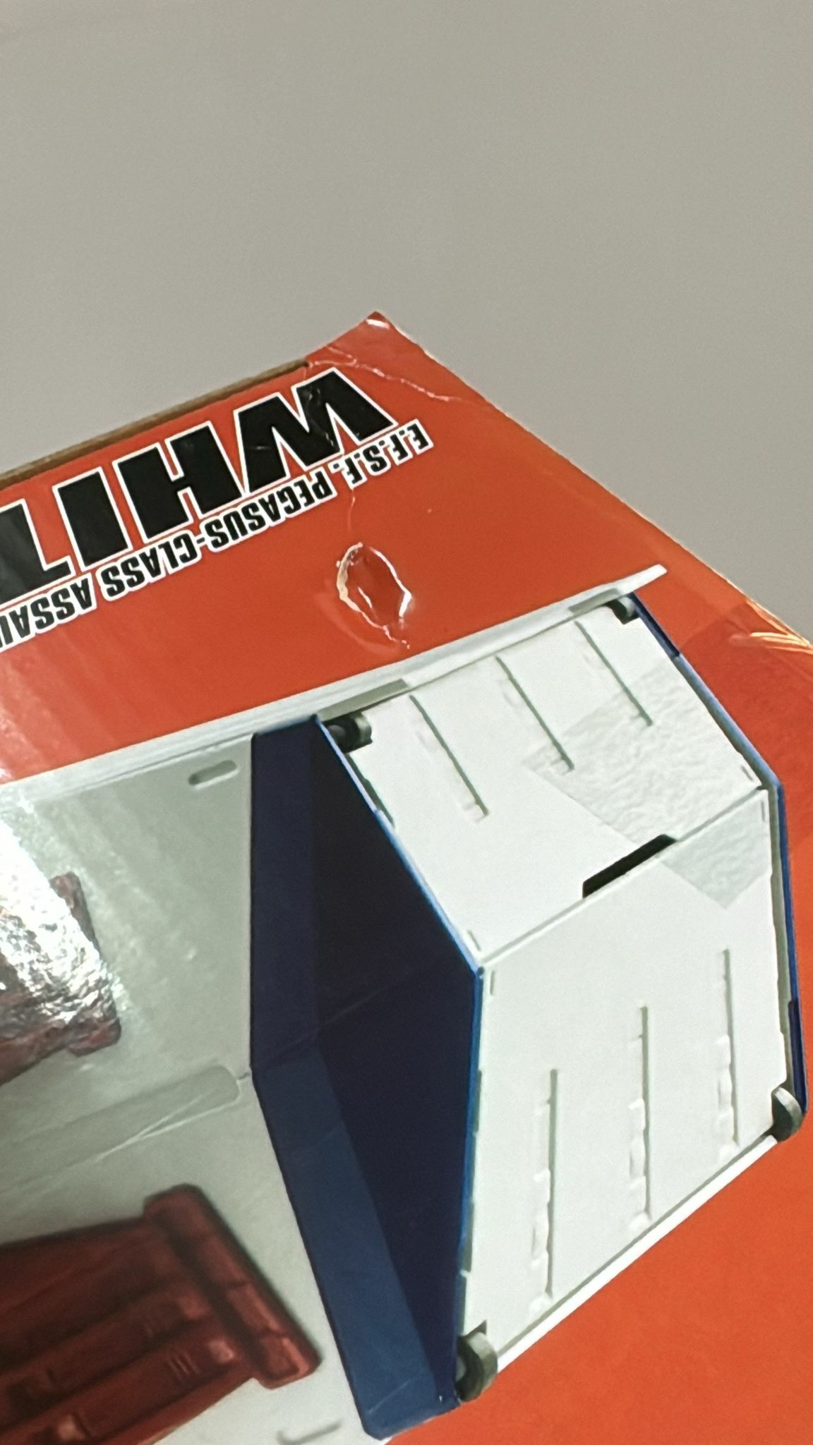 Bandai Gundam FW Gundam Converge White Base (外盒輕殘) (27)