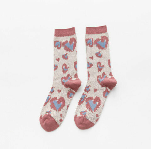 【3 pairs】Mid-rise socks autumn and winter retro rhombic British socks (pink hearts)