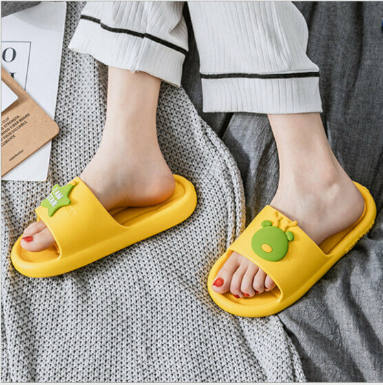 Cartoon soft-soled couple home slippers (size 36-45, color 5 colors optional, please confirm with customer service after placing an order)