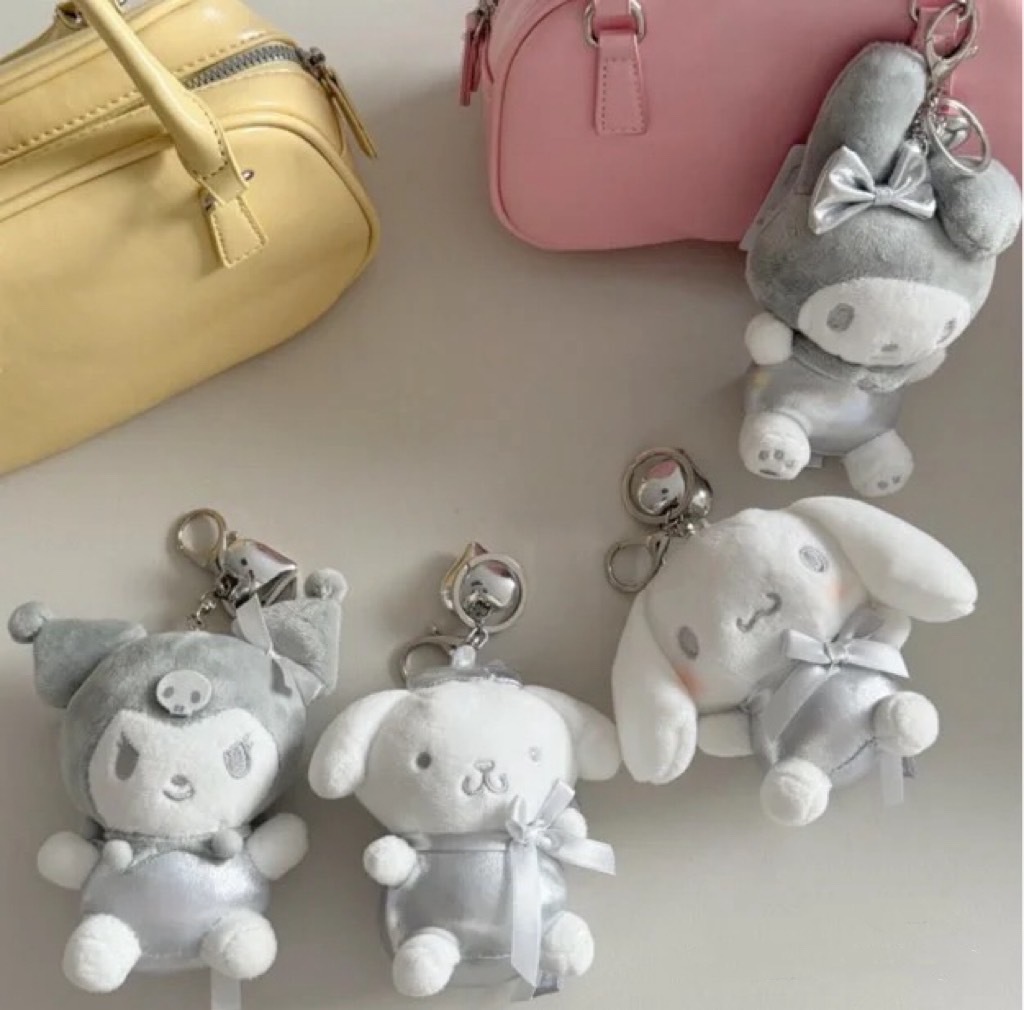 【現貨】 🇰🇷韓國限定 正版三麗鷗 銀色系列 娃娃吊飾 鑰匙圈 kitty 大耳狗 帕恰狗 酷洛米