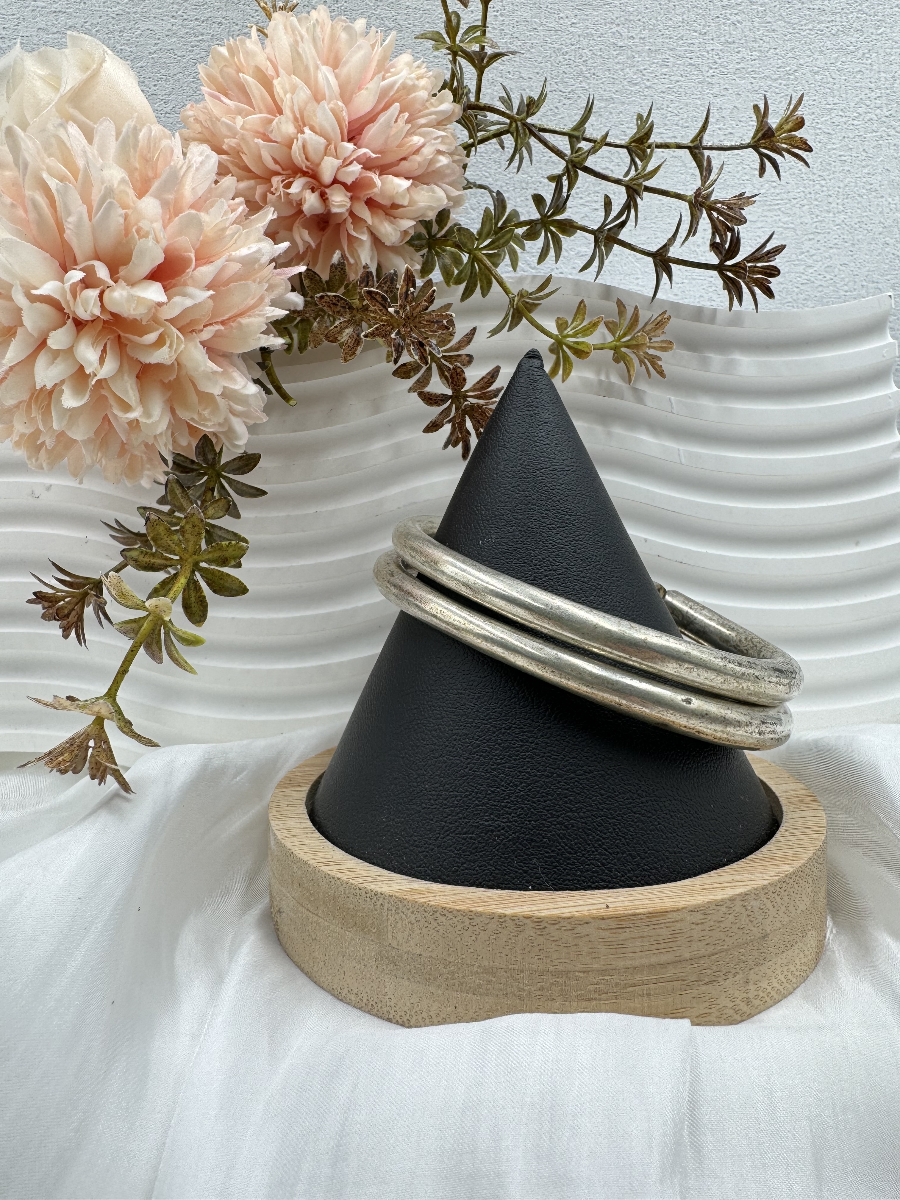 No.2(對)-手工藏銀素面饅頭形手鐲