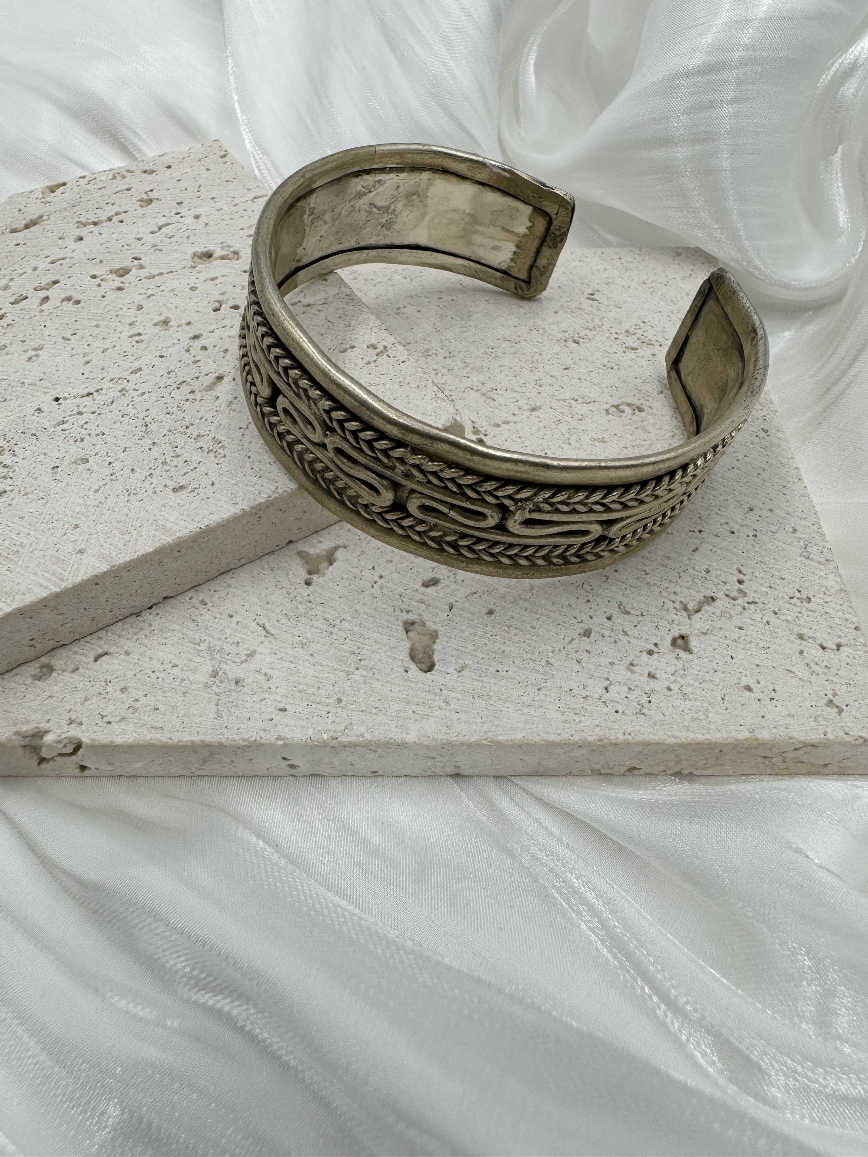 No.12(只)-手工藏銀編織S型手鐲