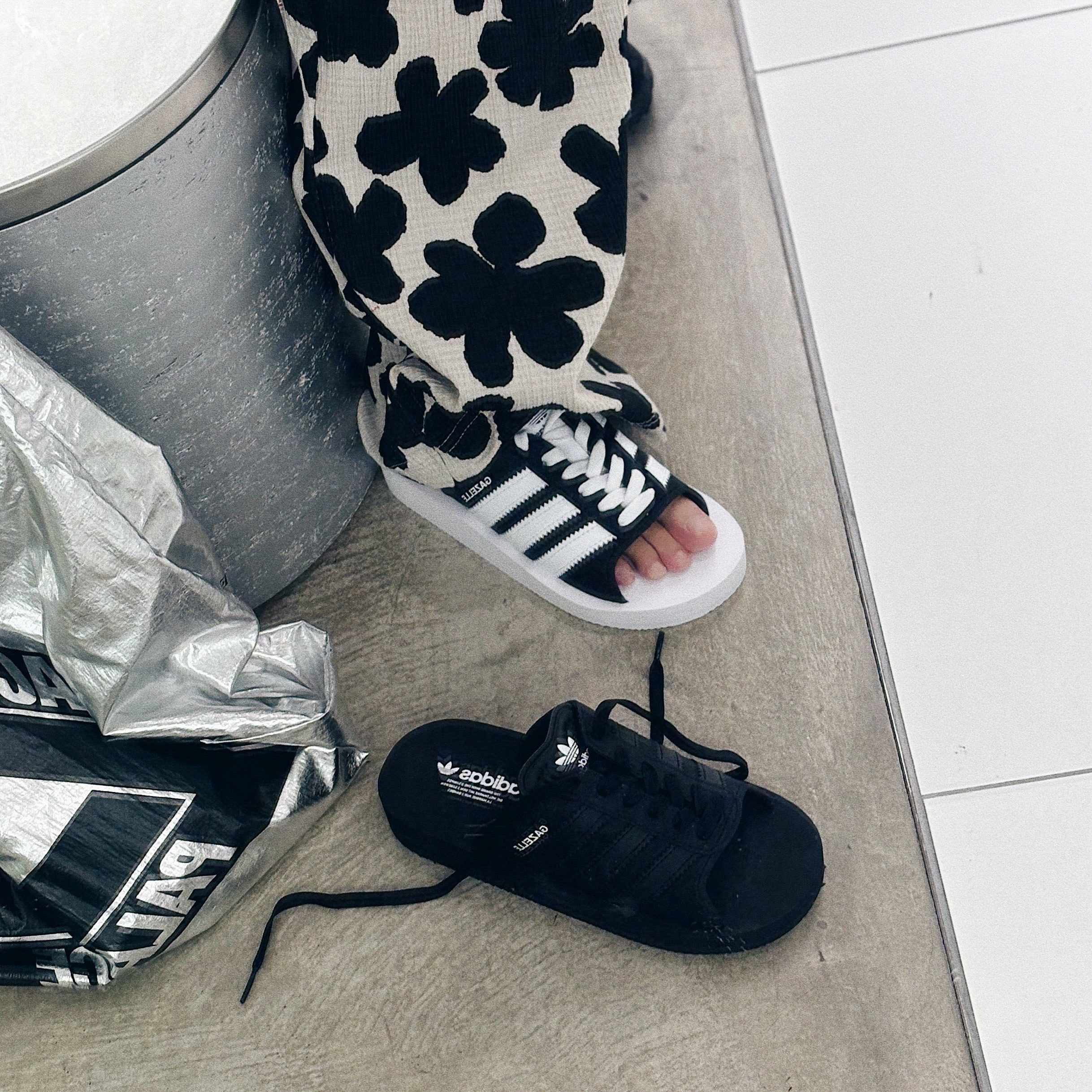 Adidas Originals Gazelle Beach Slides 日本新款 5色 半拖鞋 拖鞋 JQ7421 JQ7423