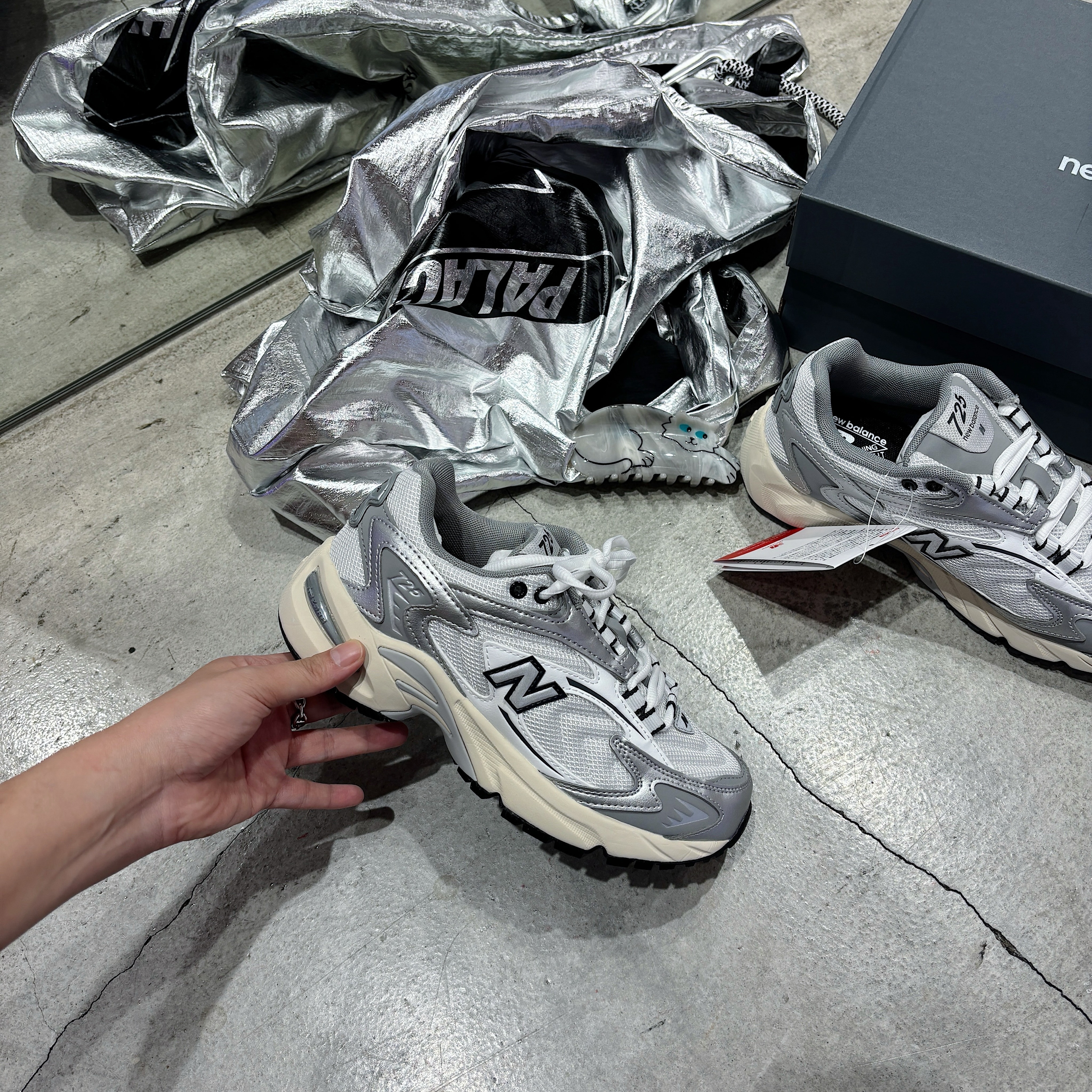 ★New Balance★ML725SG1 725 Y2K 男女兼用 送料無料★追跡可 ☆New Balance☆ML725SG1 725 Y2K 男女兼用 送料無料☆追跡可