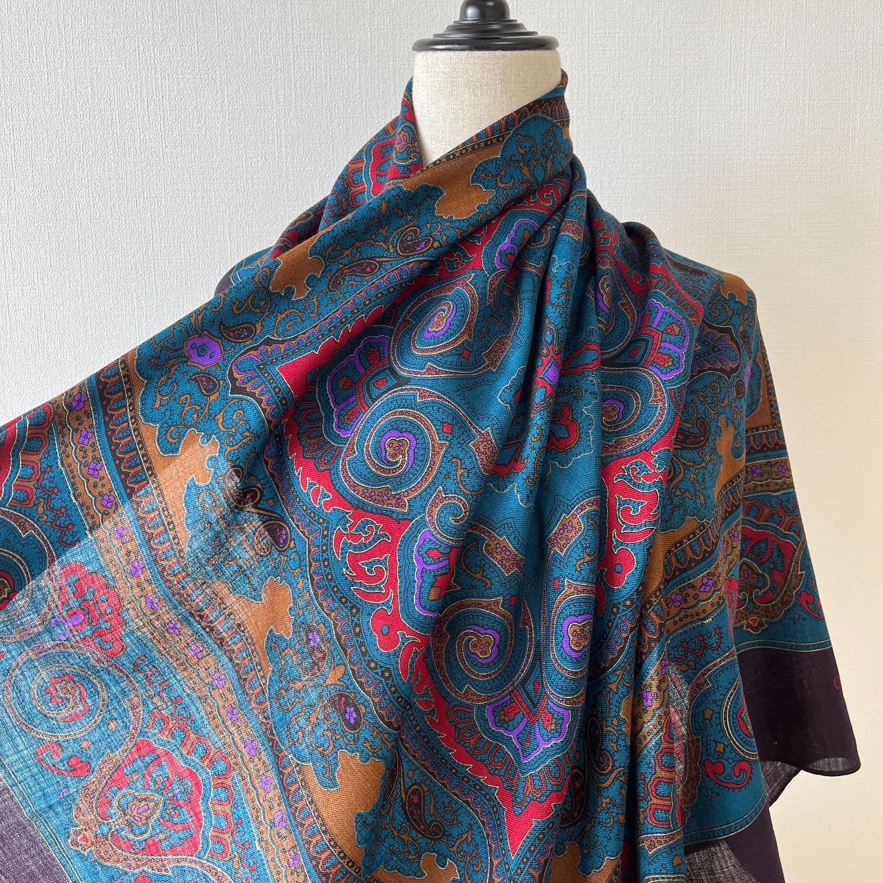 Christian Aujard深藍色羊毛圍巾