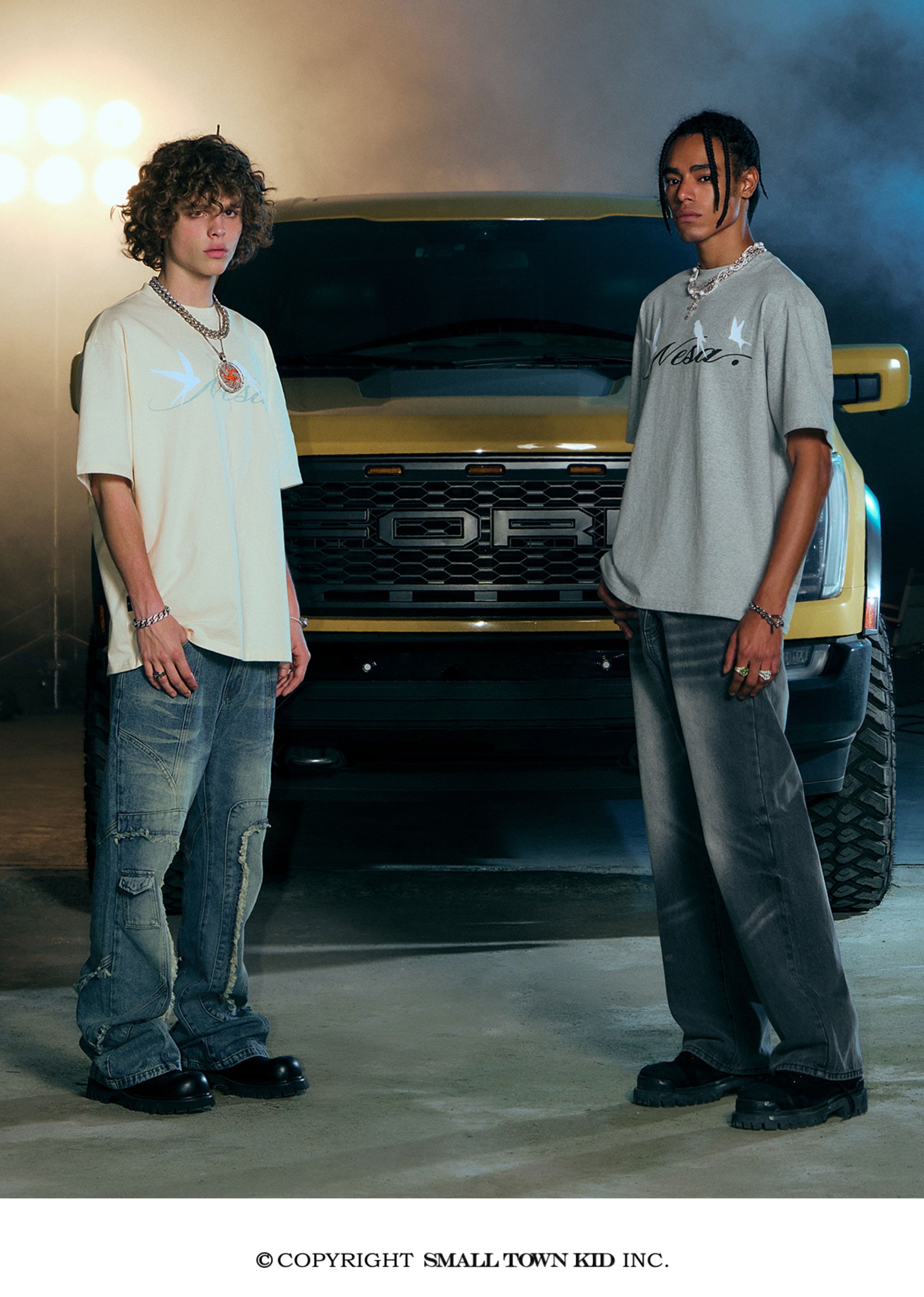 STK SmallTownKid 燕子印花 經典大Logo 短袖 T恤