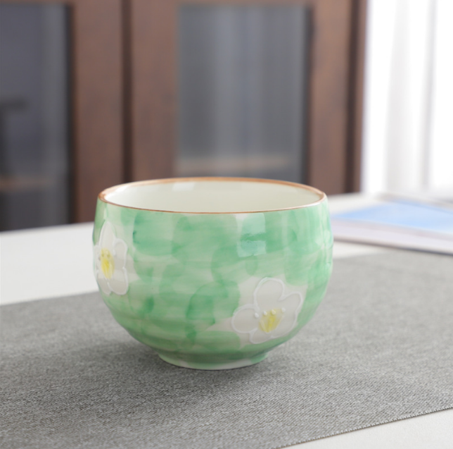 Popular Japanese-style hand-painted ceramic tea cup (green 200ml)
