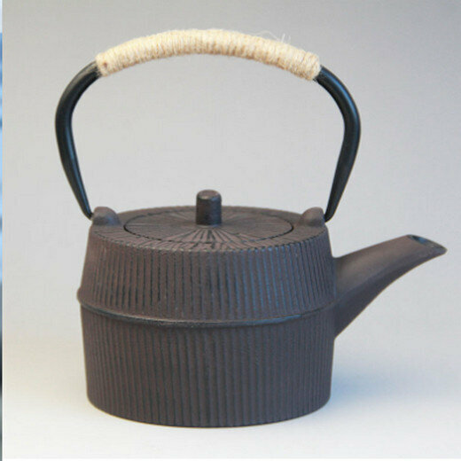 熱推復古帶過濾網鐵茶壺（800ml水桶銹色)