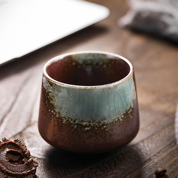 Hot Retro Stoneware Tea Cup (Maroon)