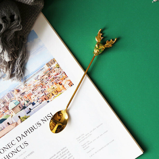The new light luxury creative mixing spoon is 15.5-17cm long (Nordic deer spoon)