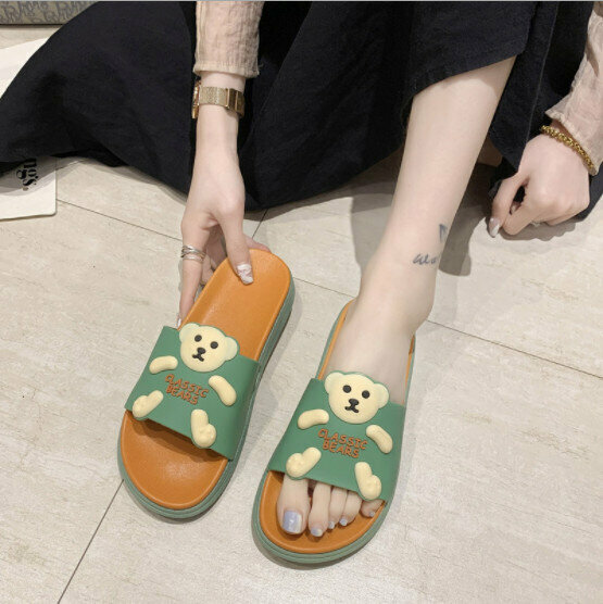 Cartoon wears thick-soled indoor non-slip slippers (size 36-41, color 5 colors are optional, please confirm with customer service after placing an order)