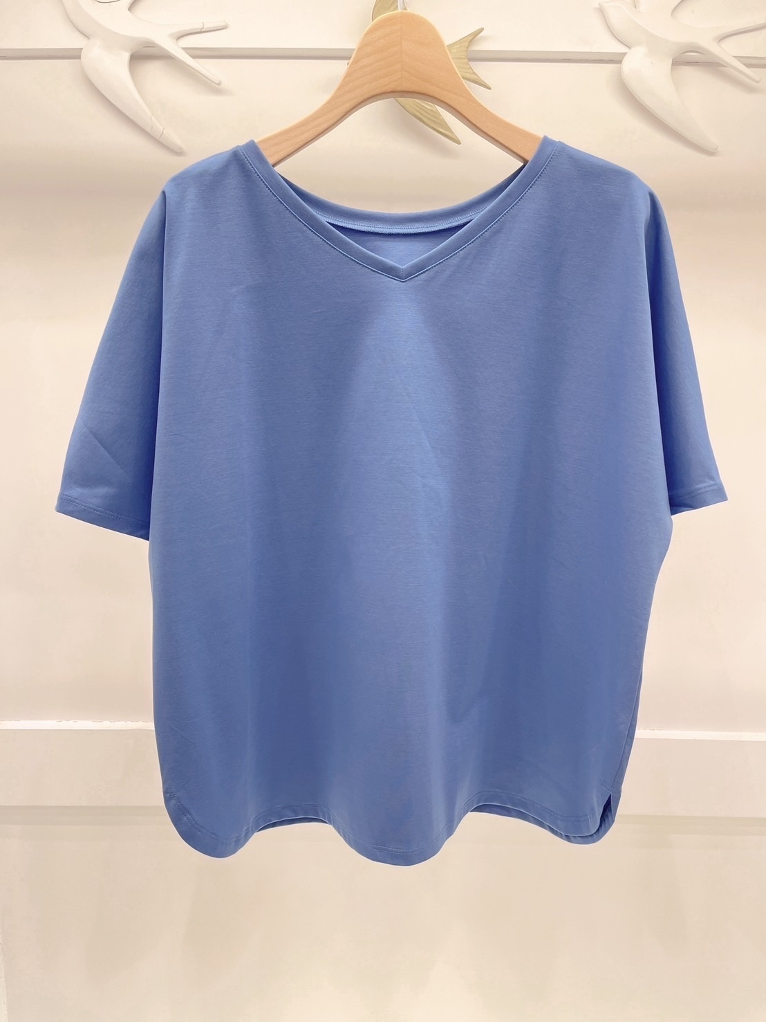 V領素色上衣