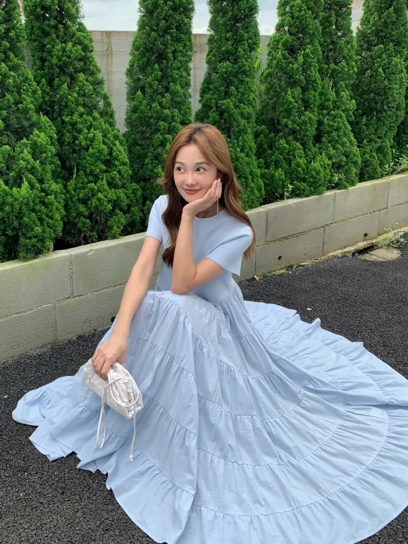 愛麗絲藍圓領收腰蛋糕裙擺長洋裝S-M (Elegant & Love)