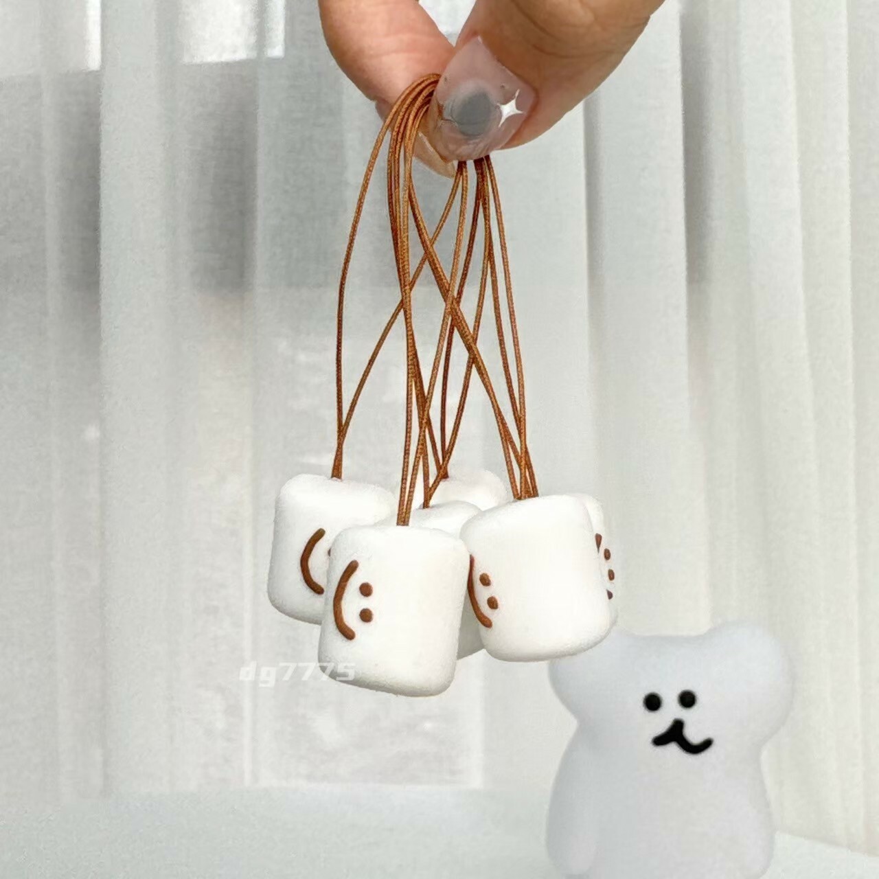 #現貨 Dinotaeng 袋鼠 棉花糖小吊飾 手機掛飾 耳機掛飾